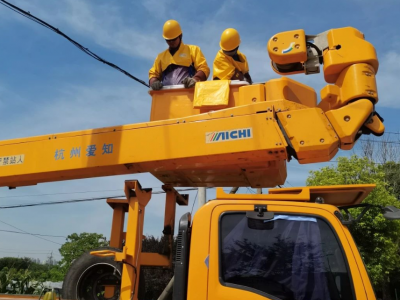 高溫天，創(chuàng)輝兄弟們堅(jiān)守一線(xiàn)（一）