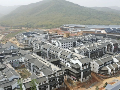 宜興窯湖小鎮(zhèn)二標(biāo)段配電房國(guó)慶前順利完成送電！